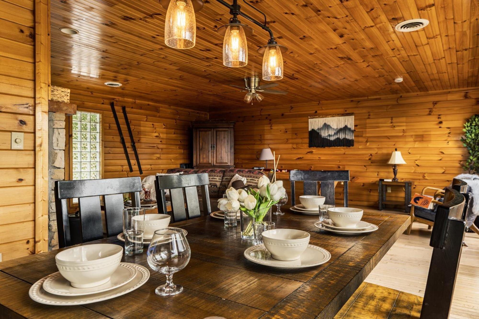 Вилла Elevista - Quaint&Private-Views-Hottub-Pooltable-Bears-3 Clubhouse Pools Гатлинбург Экстерьер фото