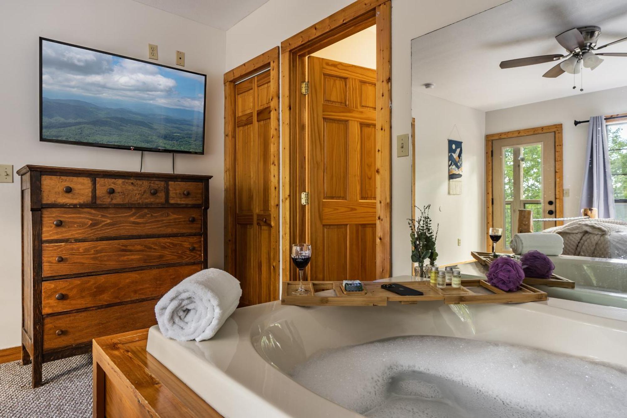 Вилла Elevista - Quaint&Private-Views-Hottub-Pooltable-Bears-3 Clubhouse Pools Гатлинбург Экстерьер фото